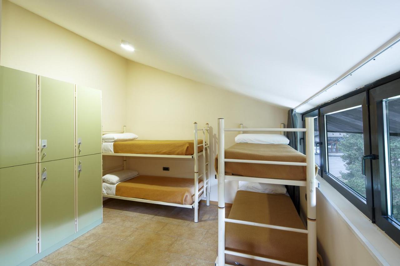 Abrigall Hostel La Masella Room photo